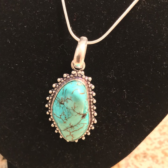 Turquoise pendent 🦋 - Picture 2 of 8